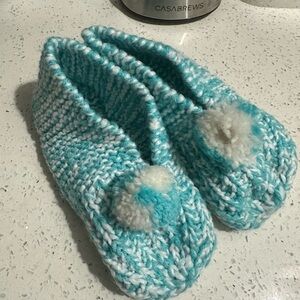 Handmade Amish House Slippers Blue White Crochet House Shoes Sz 8/9/10